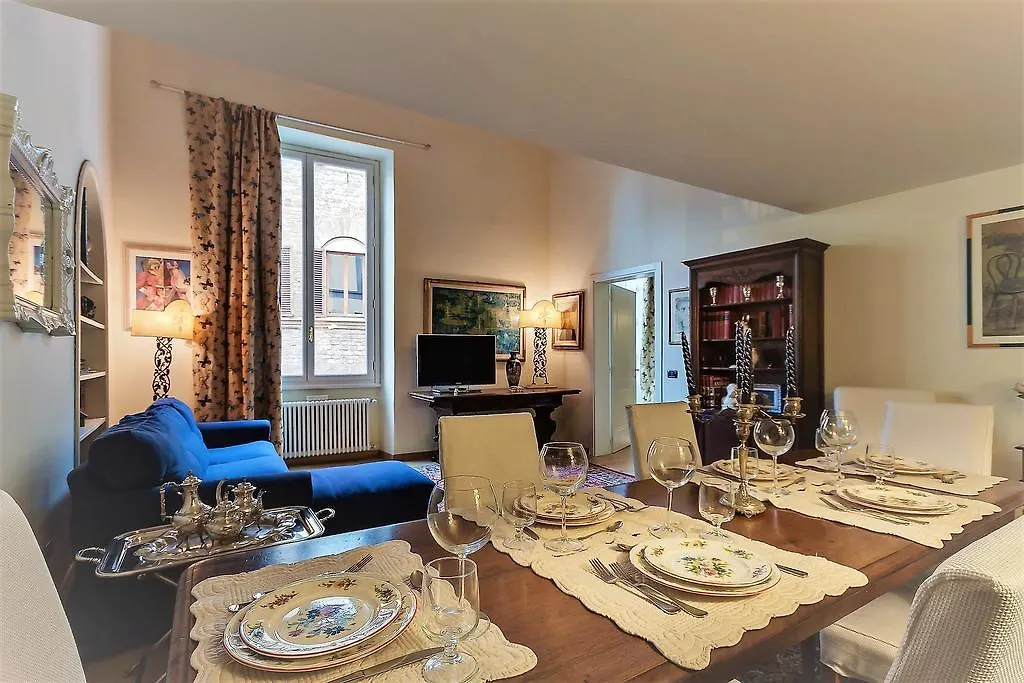 Tornabuoni Charme Apartment Florence